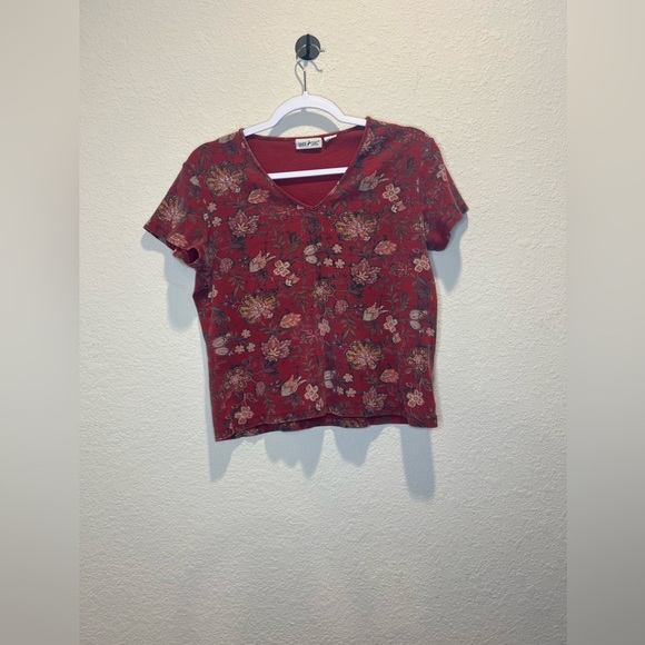 White Stag Tops - Floral V-Neck Top